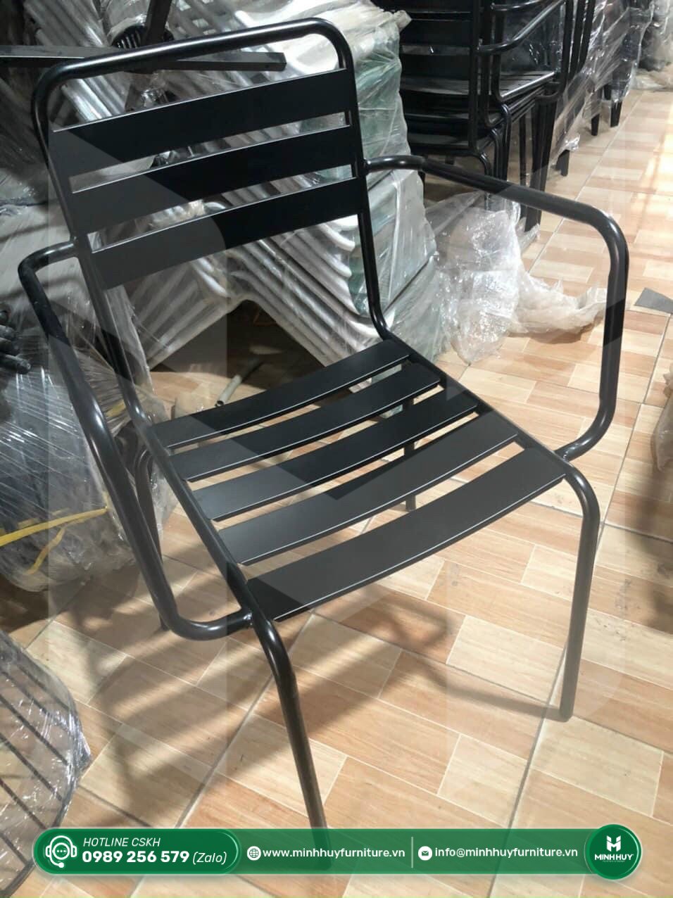 Hình ảnh thực tế Ghế Sắt 3 Lá Có Tay MH00102