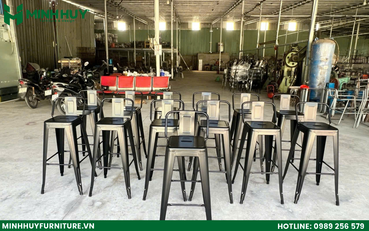 mẫu bàn ghế quán cafe phong cách công nghiệp tại hcm