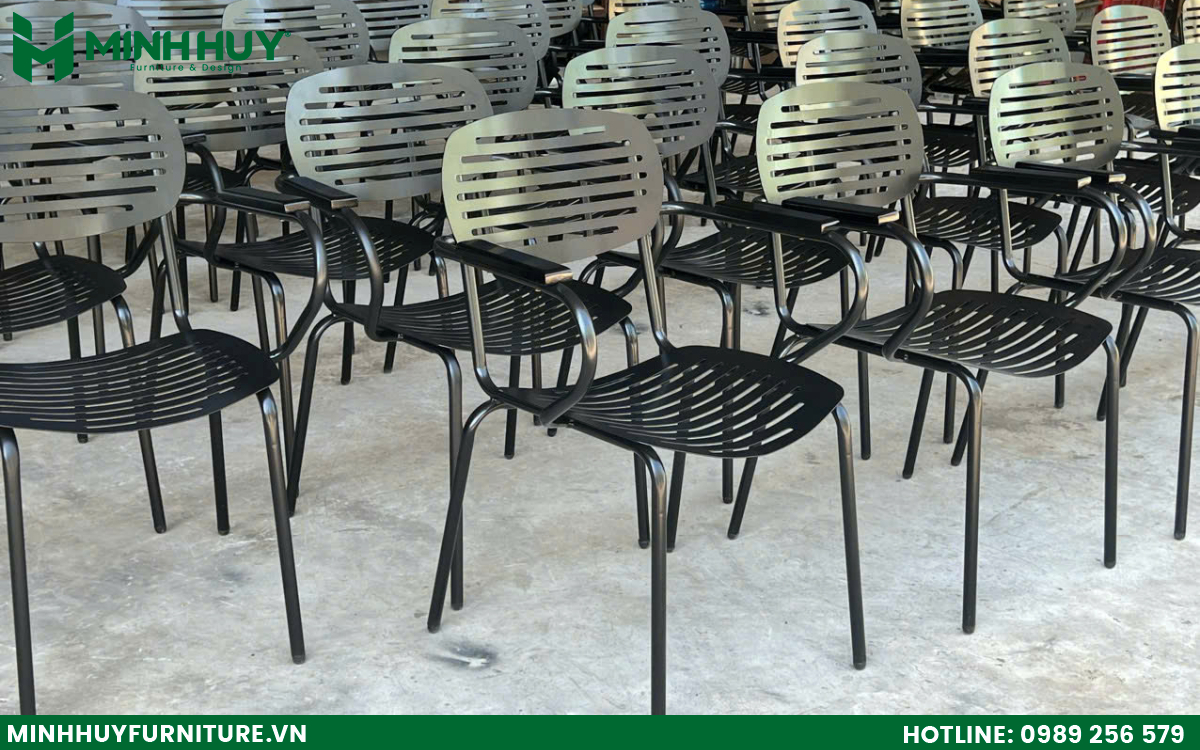 mẫu bàn ghế quán cafe phong cách công nghiệp tại hcm