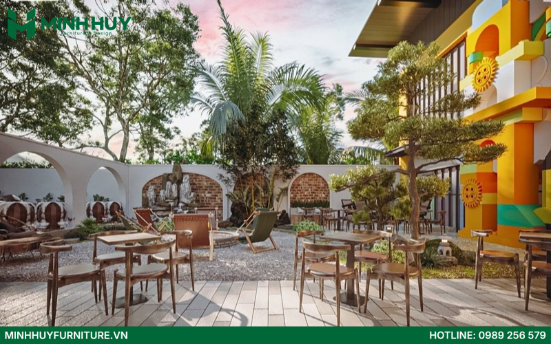thi cong noi that quan cafe san vuon