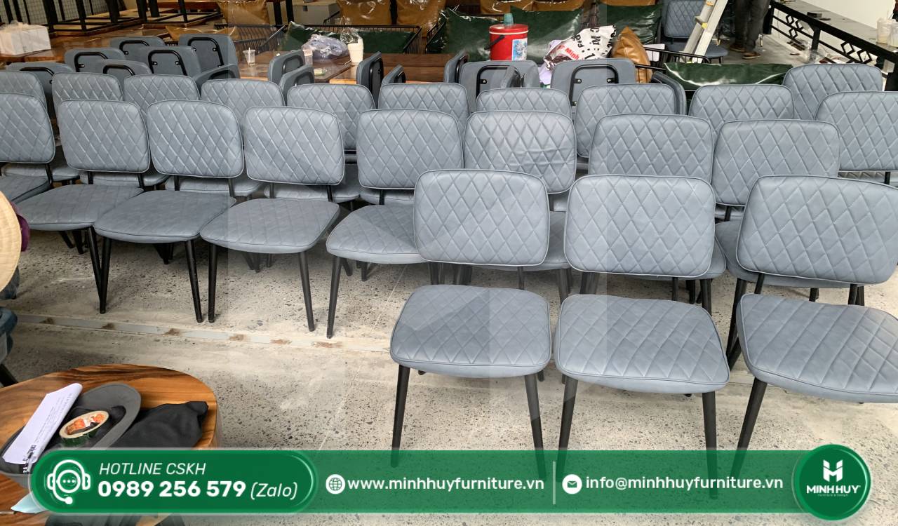 mẫu bàn ghế sắt vuông đơn giản