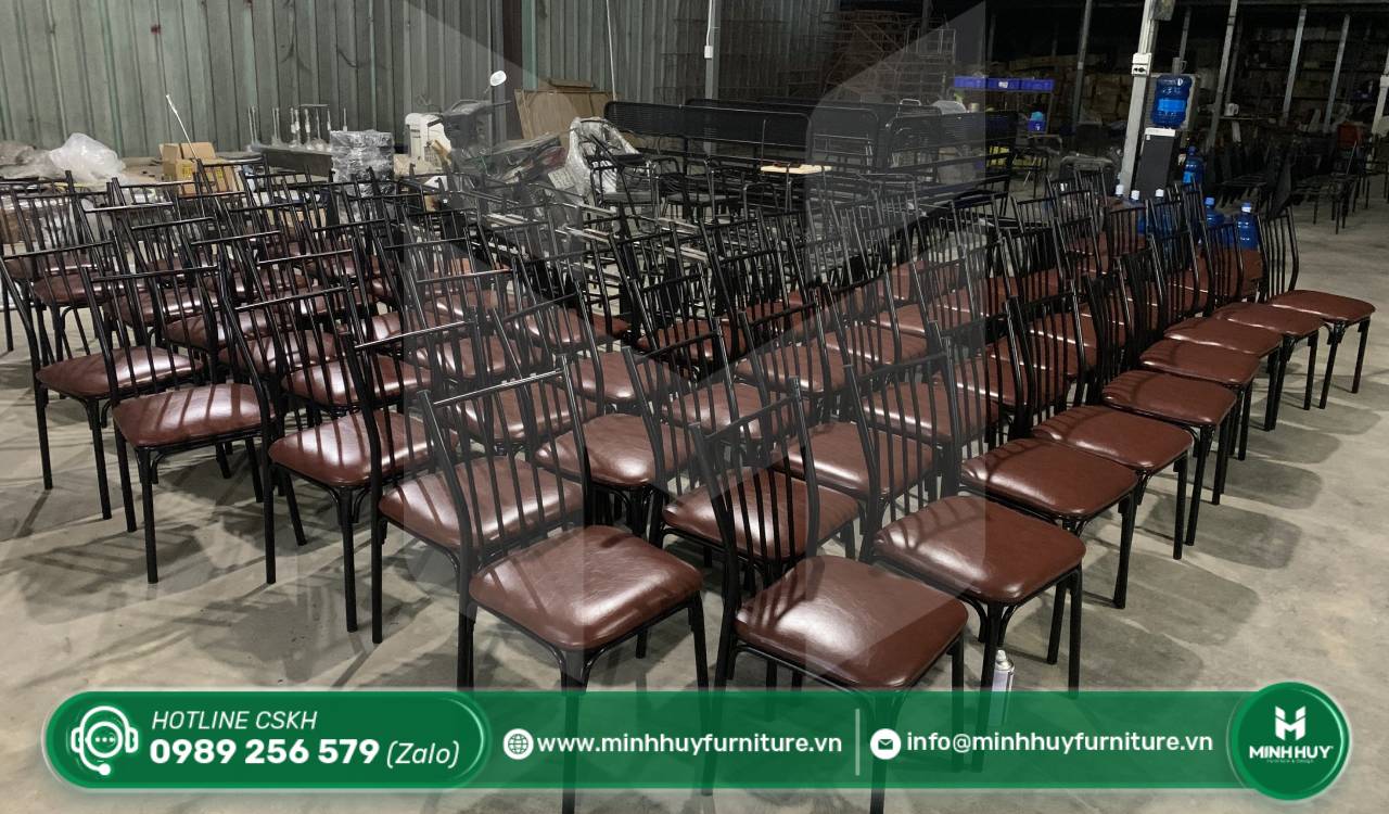 mẫu bàn ghế sắt vuông đơn giản đẹp