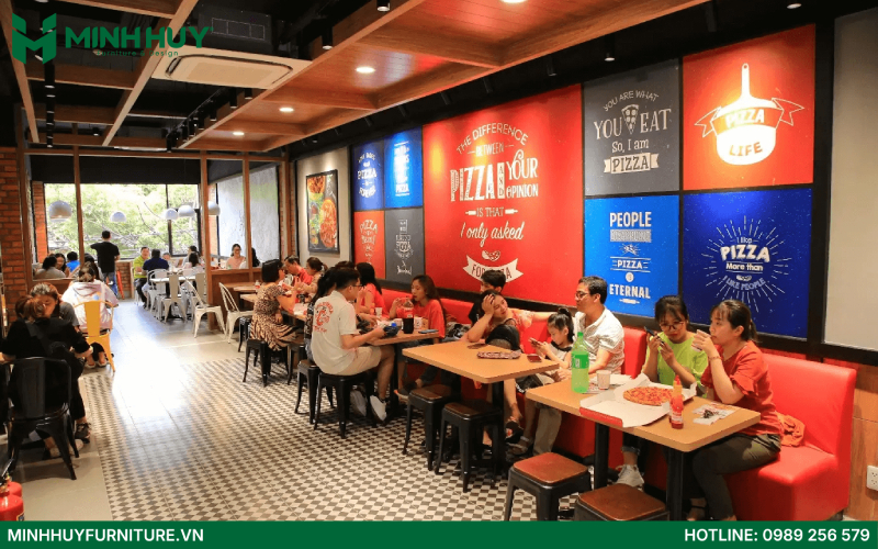 Mẫu thiết kế nội thất nhà hàng Pizza đẹp mang màu sắc hiện đại tối giản