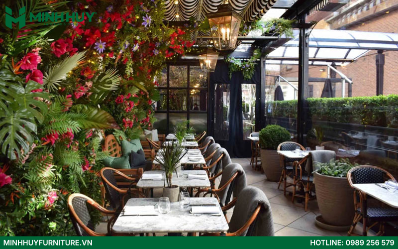 tham khao Mau thiet ke noi that nha hang san vuon