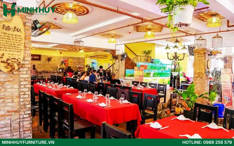 Quê Nhà — chi nhánh Nguyễn Văn Hưởng / Thành Thái