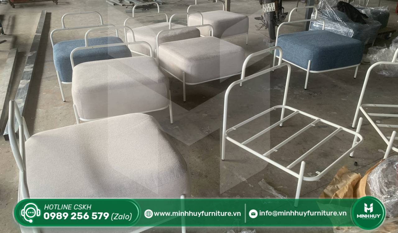 nhà cung cấp bàn ghế sắt giá sỉ