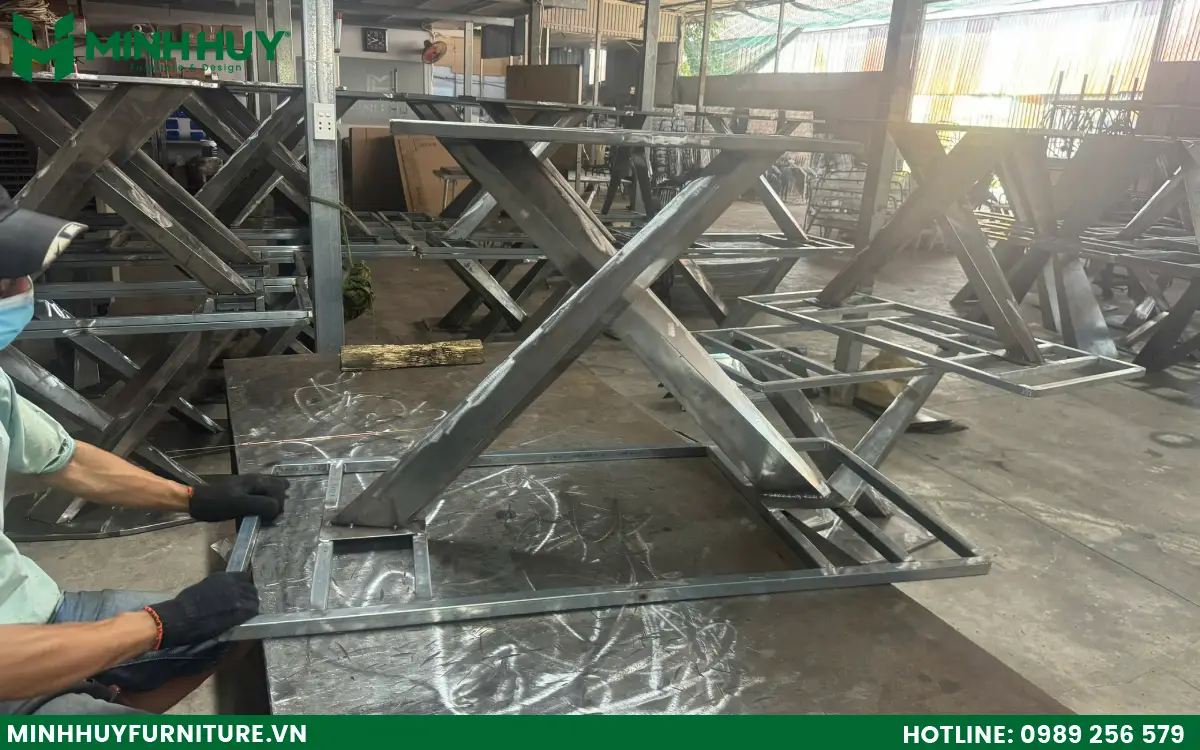 Chỗ bán bàn ghế sắt tại HCM uy tín nhất