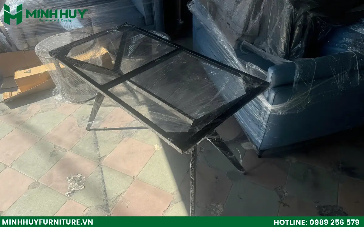 xưởng gia công chân sắt văn phòng tại hcm