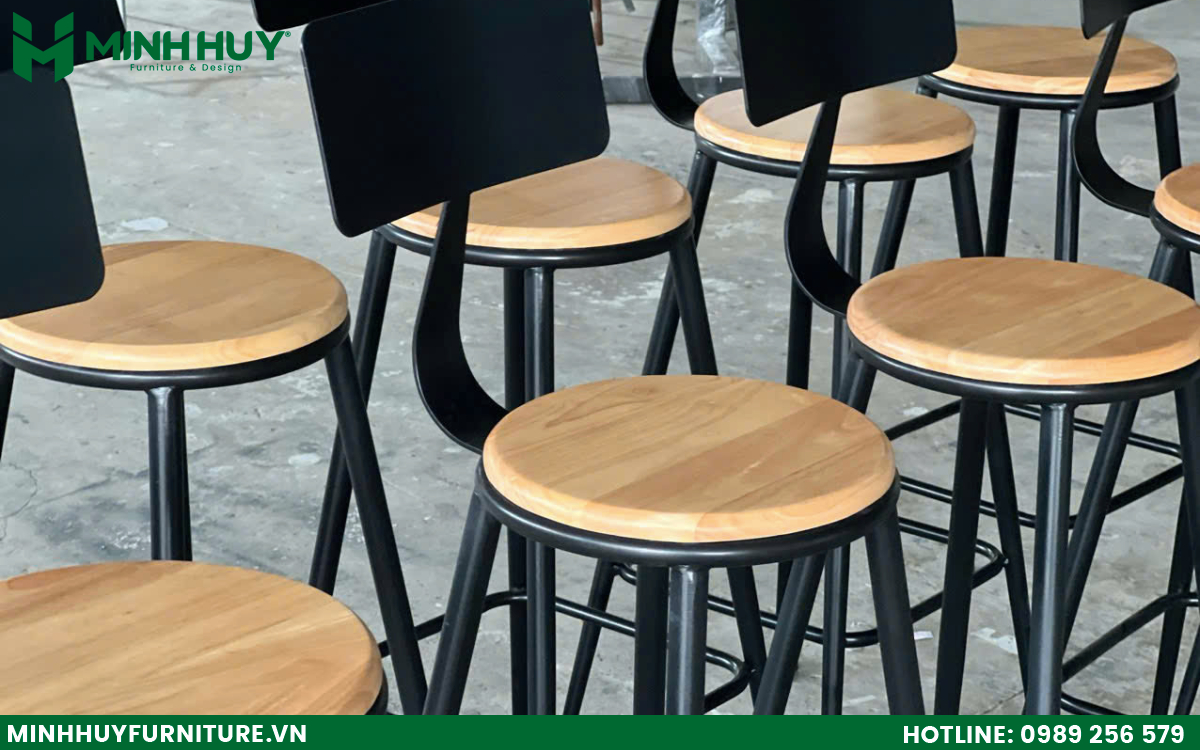 Các mẫu bàn ghế sắt đẹp tại HCM