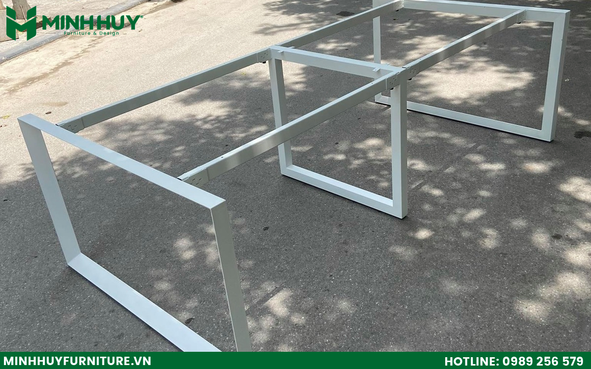 Chân sắt tam giác văn phòng