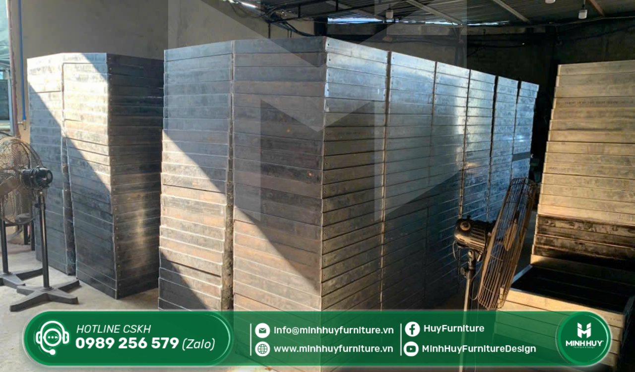 xưởng thi công chân bàn sắt huyện bình chánh tphcm