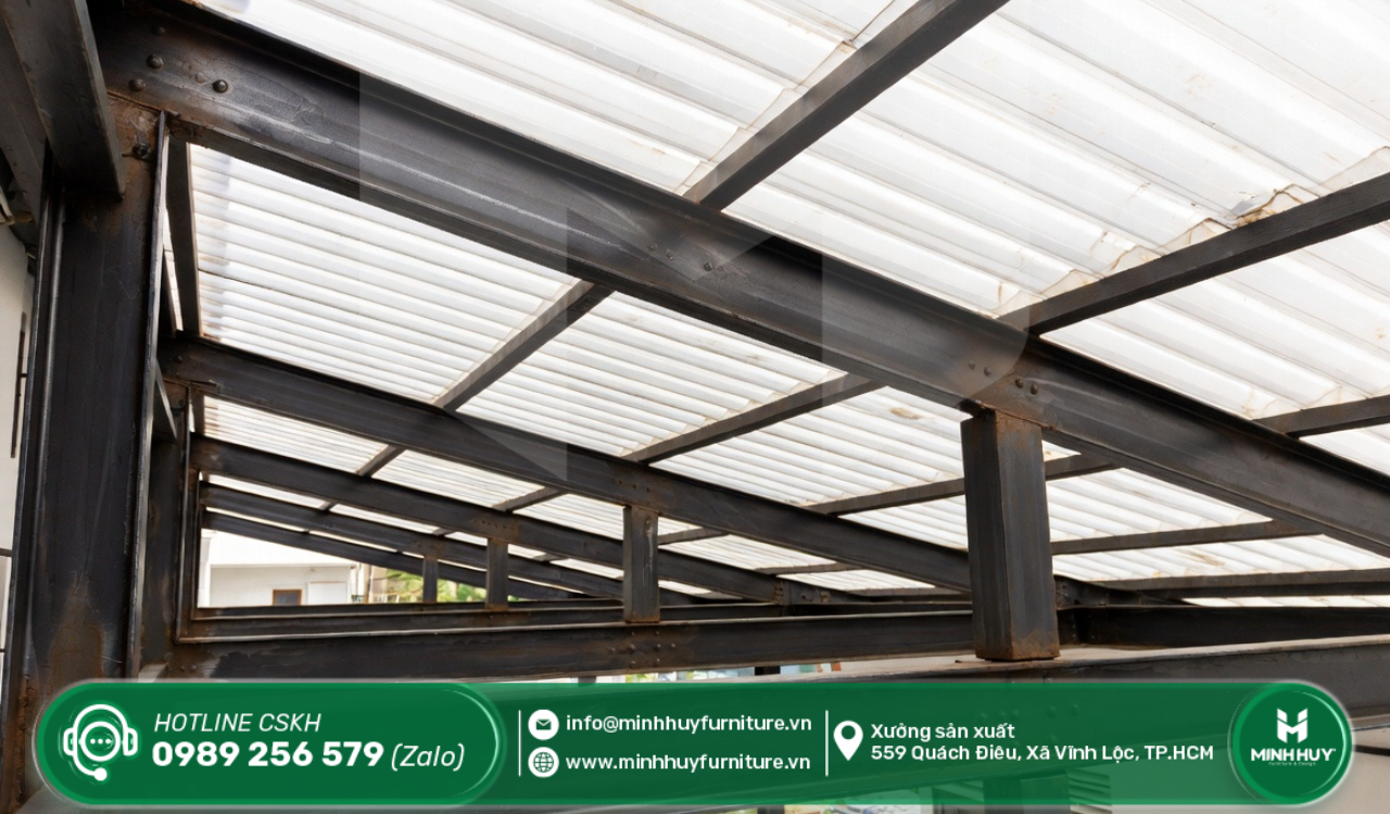 lắp đặt khung sắt mái che sân thượng quận 10 tphcm