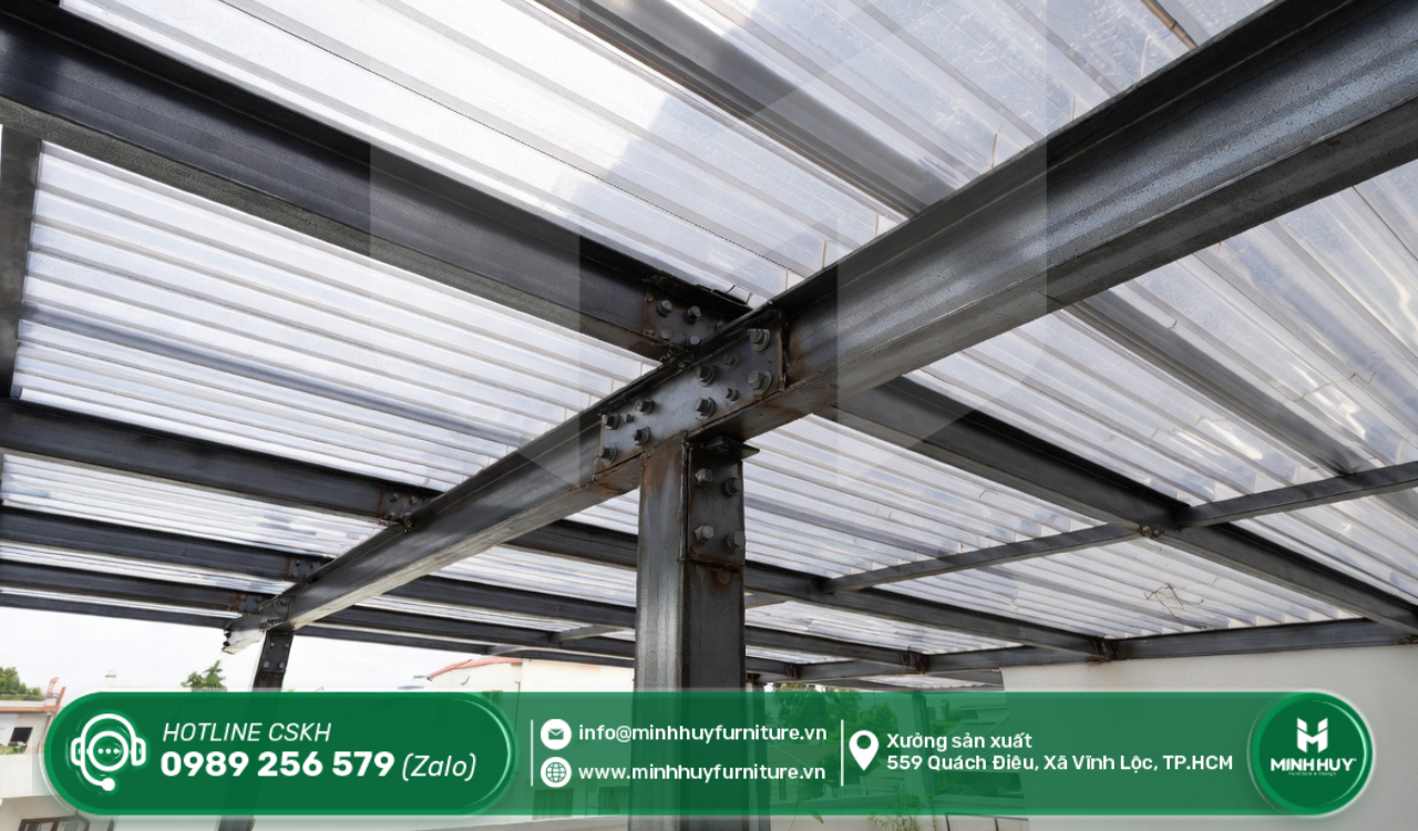 làm khung sắt mái che sân thượng quận 3 tphcm