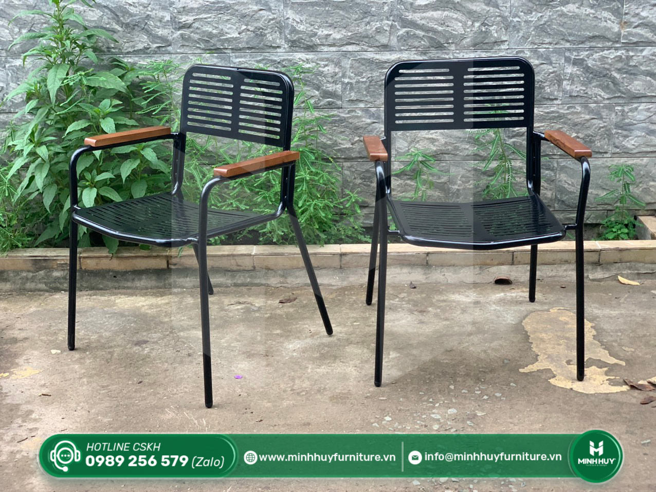 Hình ảnh thực tế mẫu Ghế Cafe Sắt Đen Tay Gỗ MH115