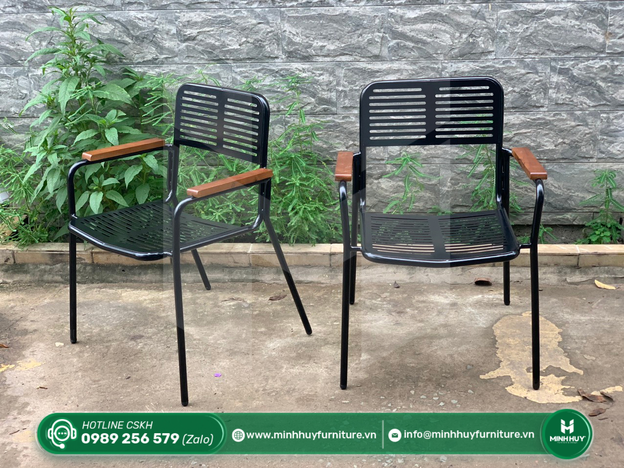 Hình ảnh thực tế mẫu Ghế Cafe Sắt Đen Tay Gỗ MH115