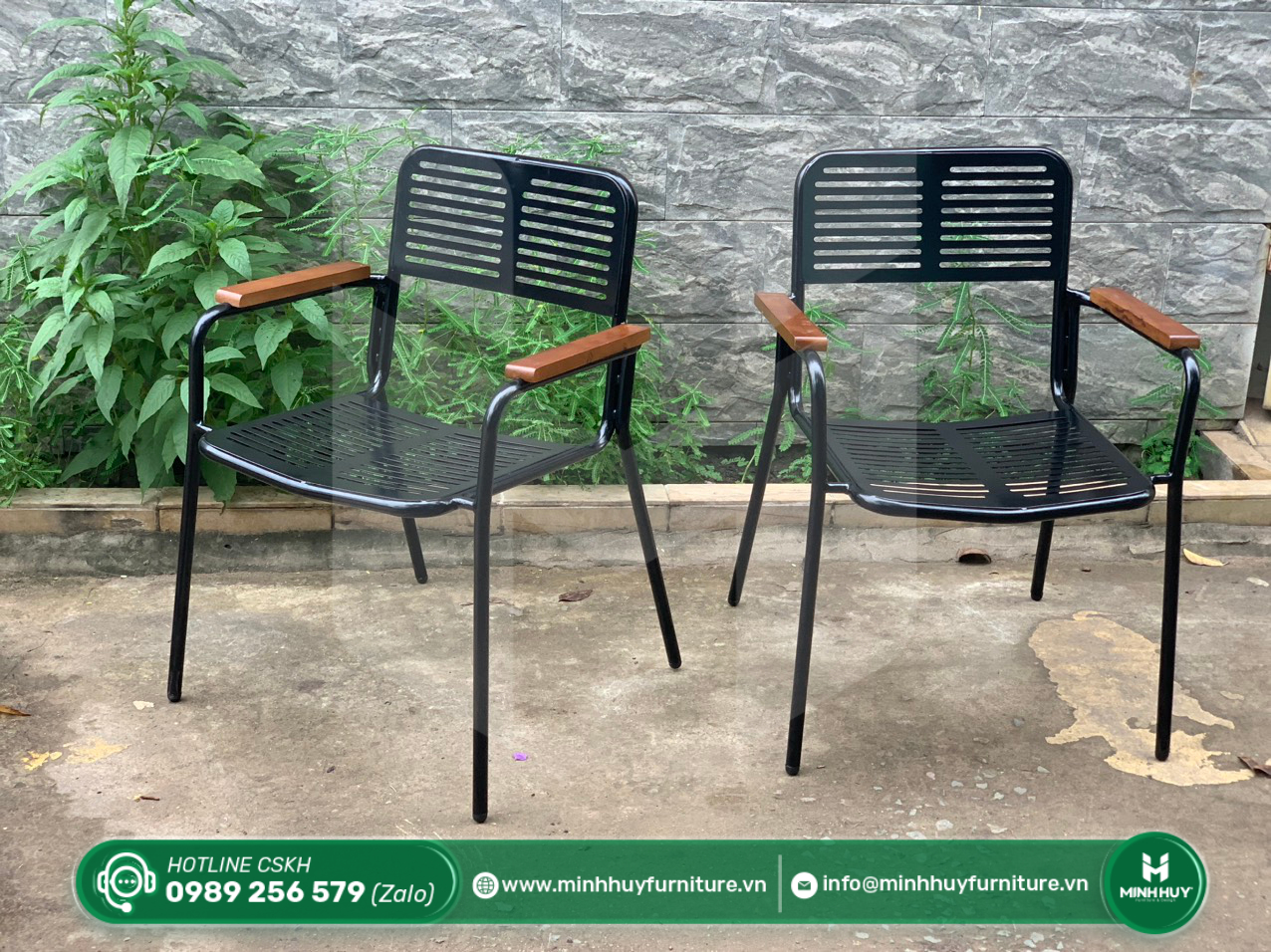 Hình ảnh thực tế mẫu Ghế Cafe Sắt Đen Tay Gỗ MH115