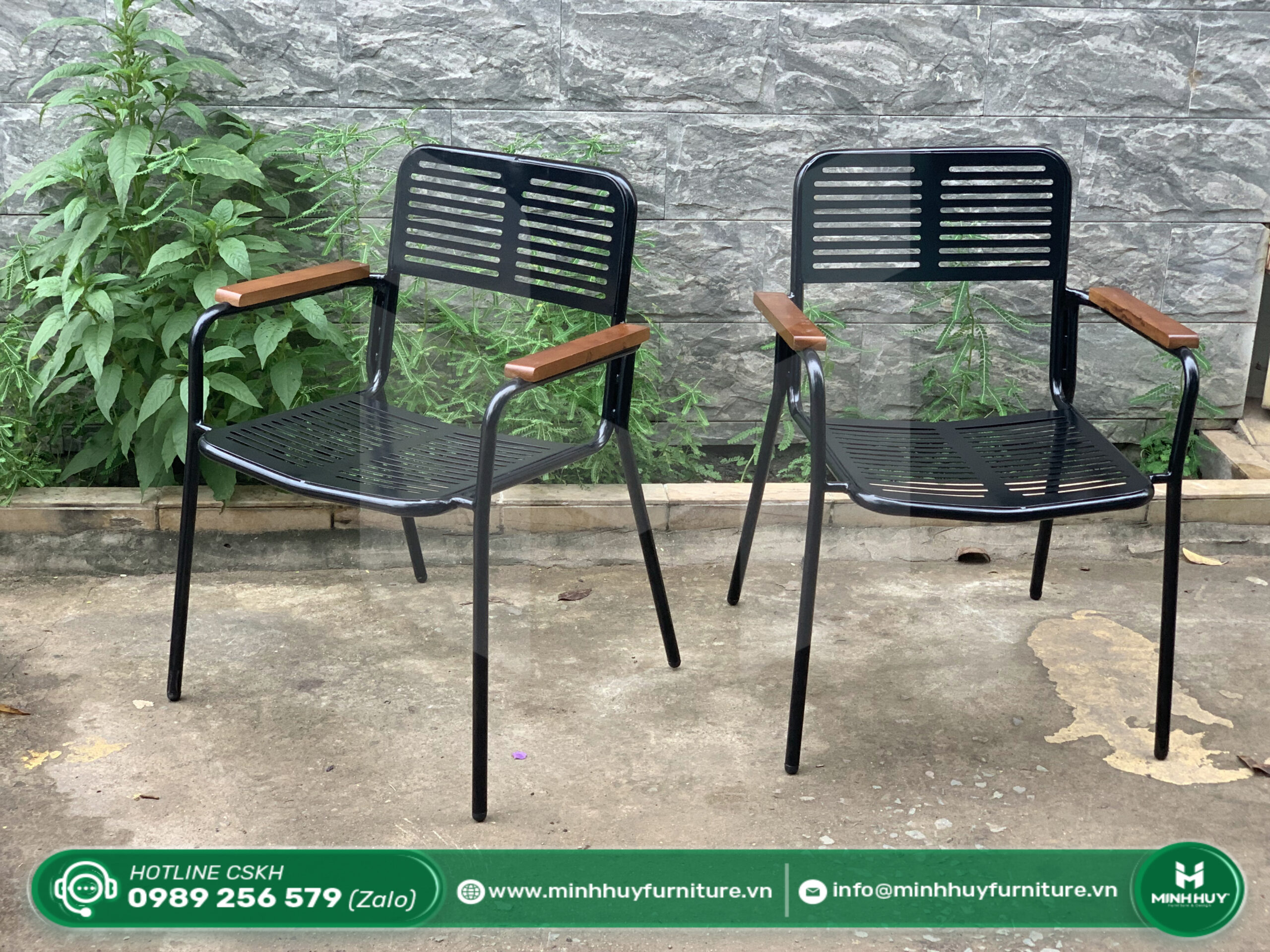 Hình ảnh thực tế mẫu Ghế Cafe Sắt Đen Tay Gỗ MH115