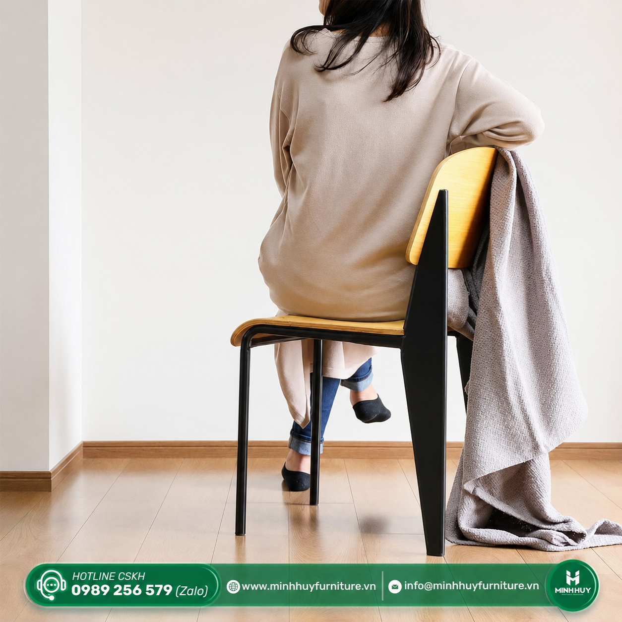 Hình ảnh thực tế của mẫu Ghế Sắt Lưng Gỗ MH106