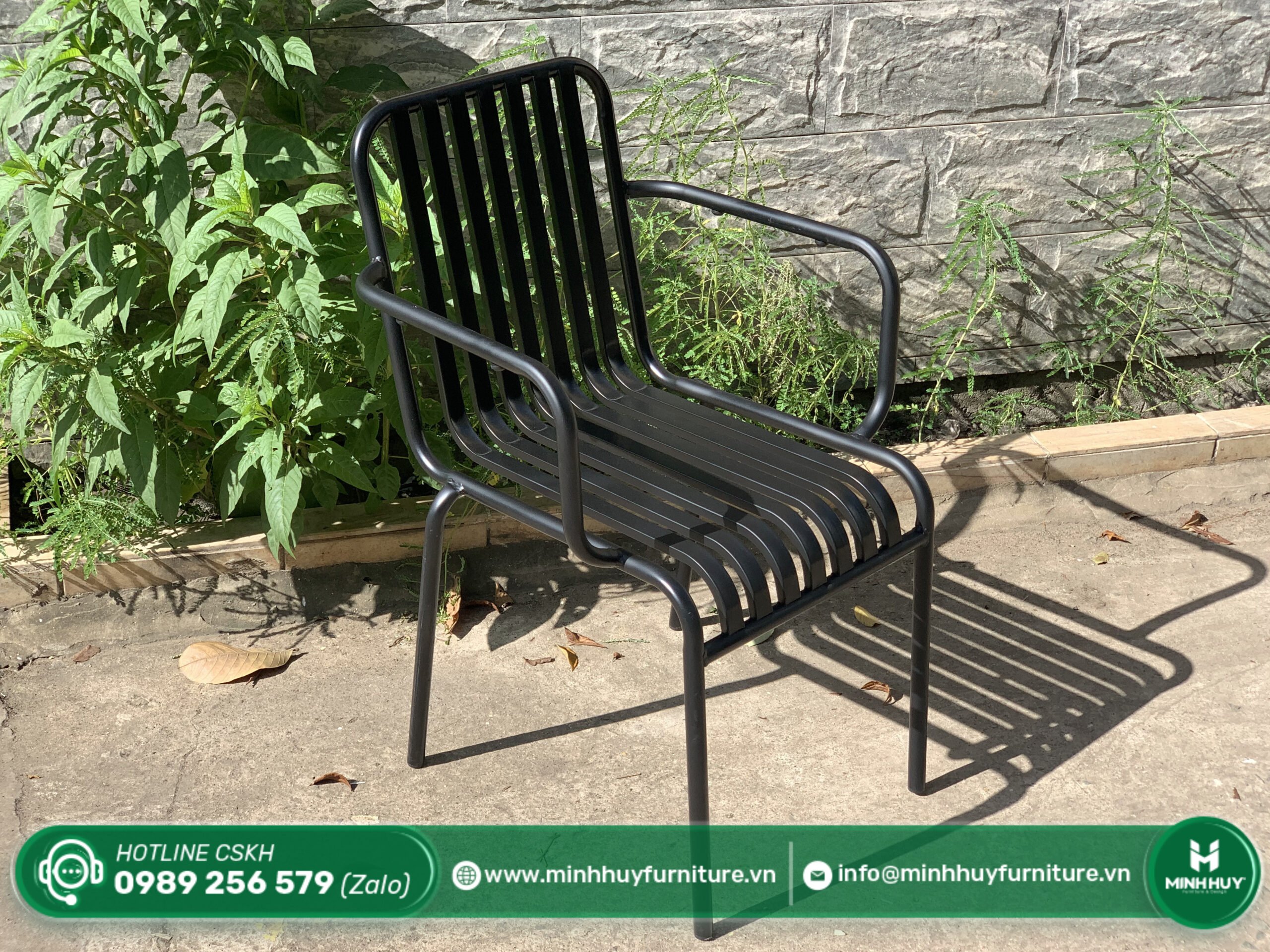 Cách vệ sinh Ghế Sắt Nan Ngoài Trời có tay MH140