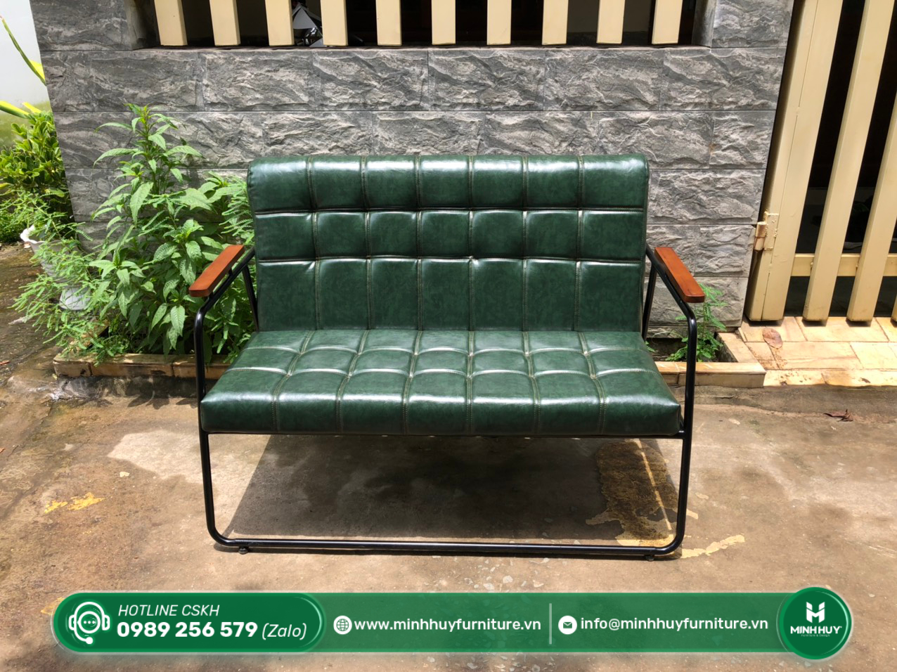 Thông tin sản phẩm Ghế Sofa Băng Nệm Da Ô Vuông Tay Gỗ Khung Sắt MHSF028