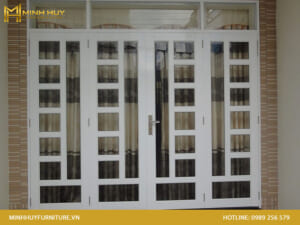 Cửa khung sắt kính cường lực