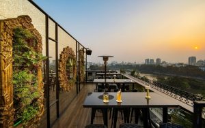 Mẫu thiết kế quán quán cafe rooftop đẹp