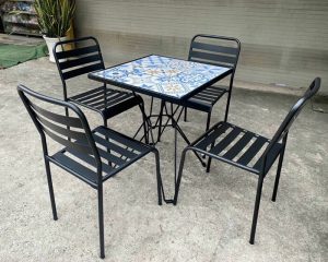 mẫu bàn ghế sắt vuông đơn giản